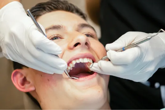 patient getting cavity exam