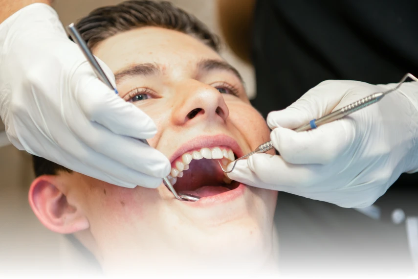 patient getting cavity exam